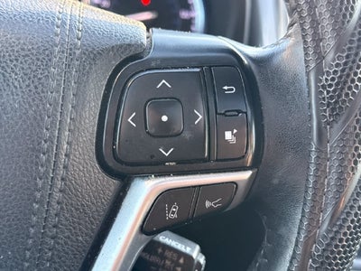 2017 Toyota Highlander SE