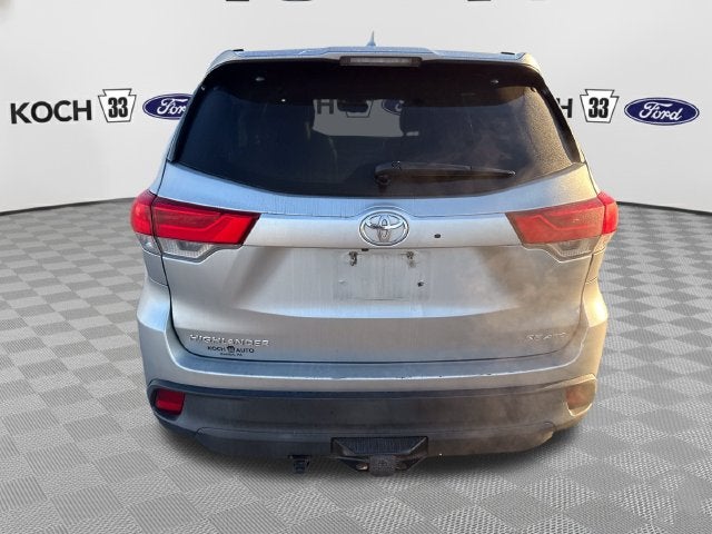 2017 Toyota Highlander SE