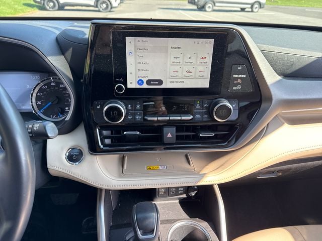 2023 Toyota Highlander Hybrid XLE