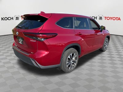 2023 Toyota Highlander Hybrid XLE