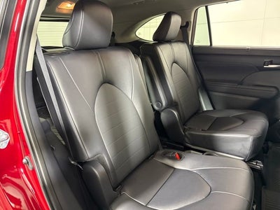 2025 Toyota Highlander XLE