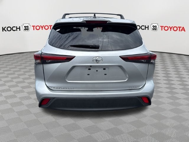 2025 Toyota Highlander LE