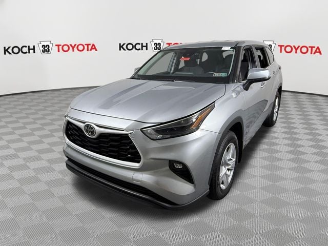 2024 Toyota Highlander LE