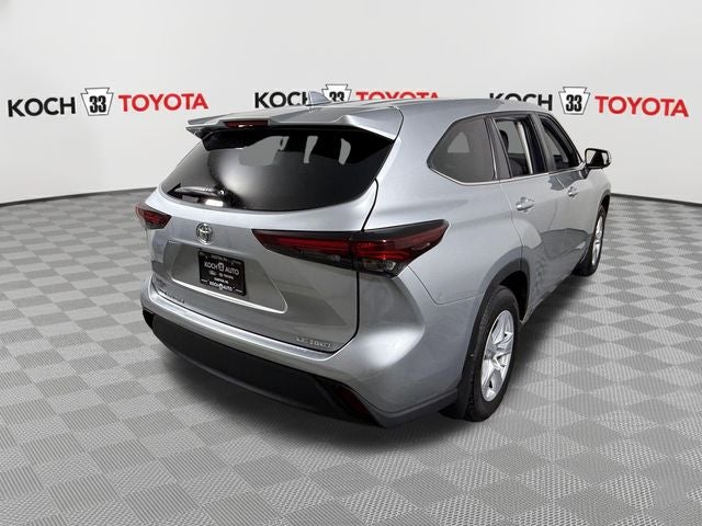 2024 Toyota Highlander LE
