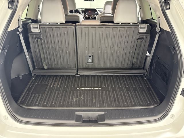 2025 Toyota Highlander XLE