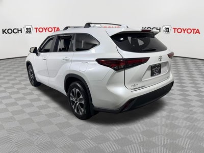 2025 Toyota Highlander XLE