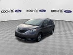 2014 Toyota Sienna LE 8 Passenger