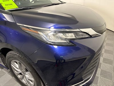2022 Toyota Sienna XLE 7 Passenger