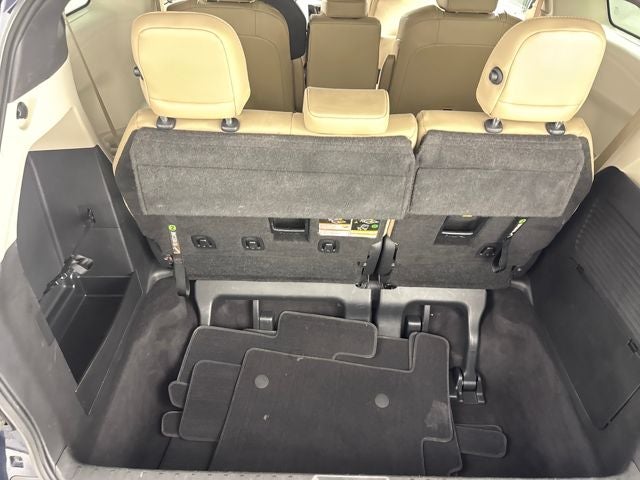 2022 Toyota Sienna XLE 7 Passenger