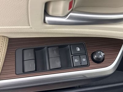 2022 Toyota Sienna XLE 7 Passenger