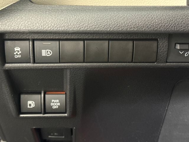 2022 Toyota Sienna XLE 7 Passenger