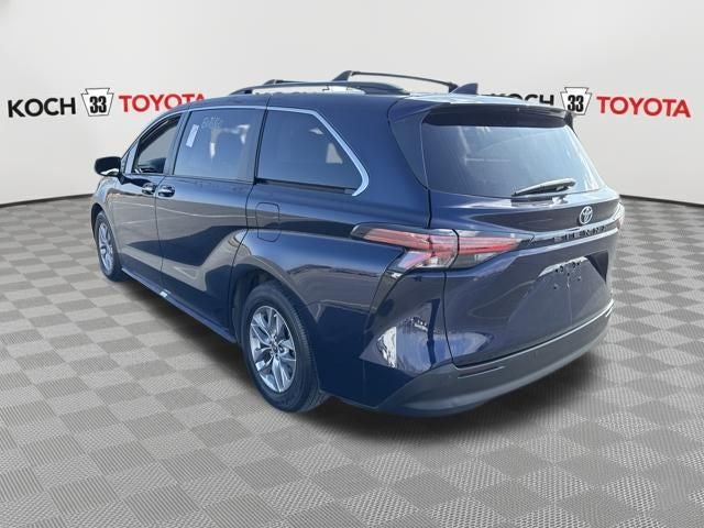 2022 Toyota Sienna XLE