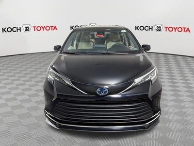 2023 Toyota Sienna XLE 7 Passenger