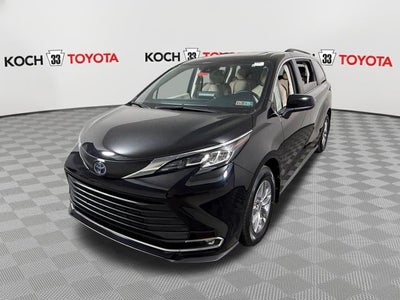 2023 Toyota Sienna XLE 7 Passenger