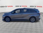 2022 Toyota Sienna XLE 7 Passenger
