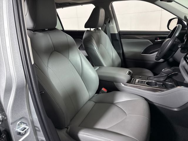 2022 Toyota Highlander Limited