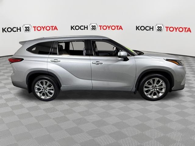 2022 Toyota Highlander Limited