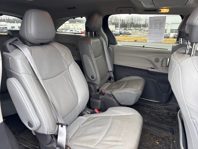 2021 Toyota Sienna Limited 7 Passenger