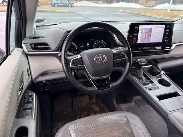 2021 Toyota Sienna Limited 7 Passenger