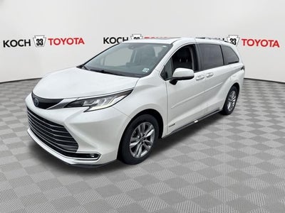 2021 Toyota Sienna Limited 7 Passenger