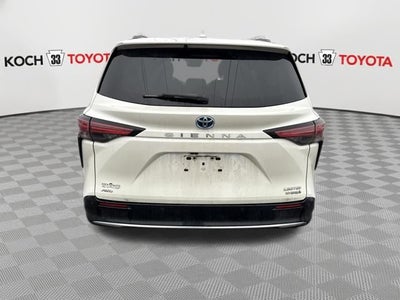 2021 Toyota Sienna Limited 7 Passenger