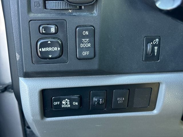 2010 Toyota Tundra Grade