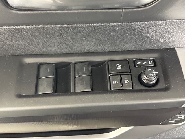2023 Toyota Tundra Hybrid Platinum