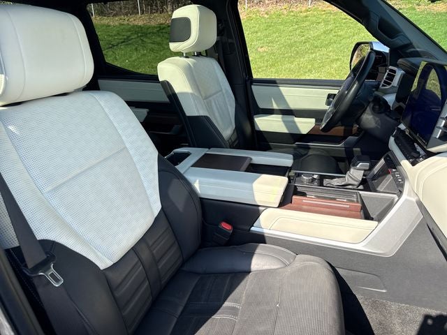 2023 Toyota Tundra Hybrid Capstone