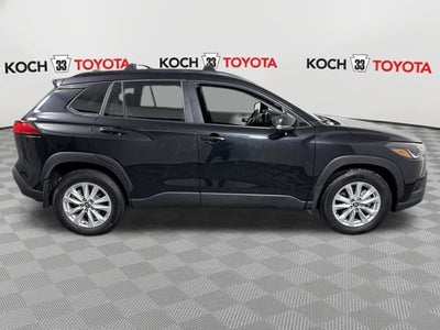 2024 Toyota Corolla Cross LE