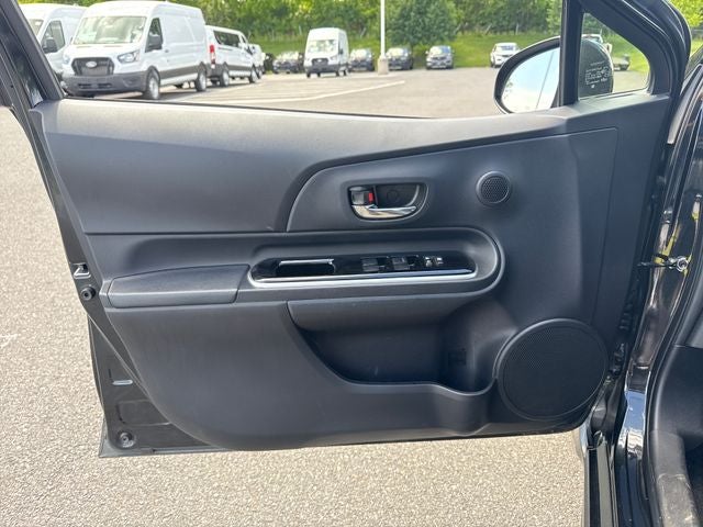 2017 Toyota Prius c Two