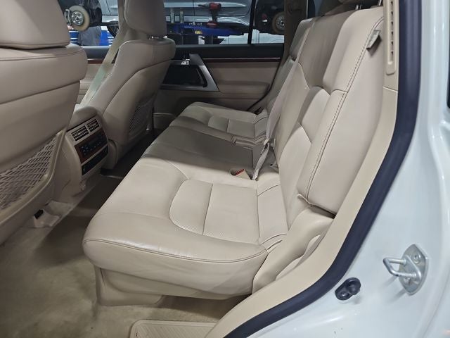 2013 Toyota Land Cruiser Base