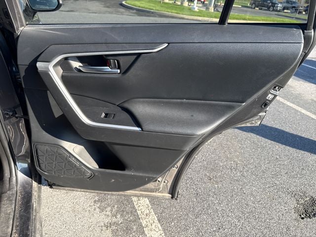 2019 Toyota RAV4 Hybrid XLE