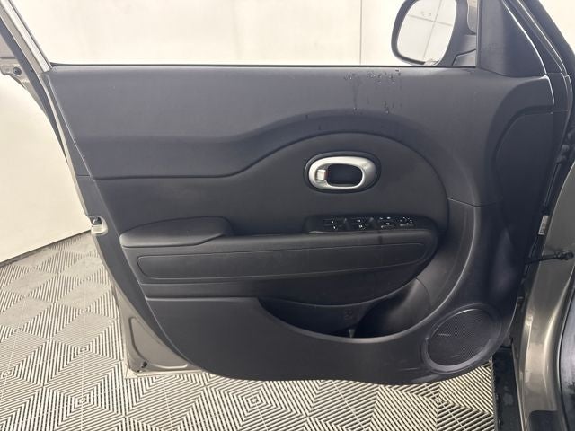 2014 Kia Soul Base