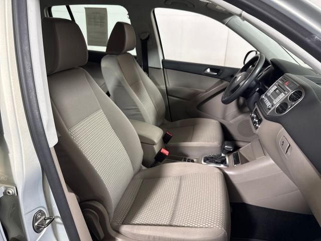 2010 Volkswagen Tiguan SE 4Motion