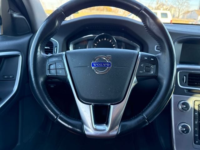 2018 Volvo V60 Cross Country T5