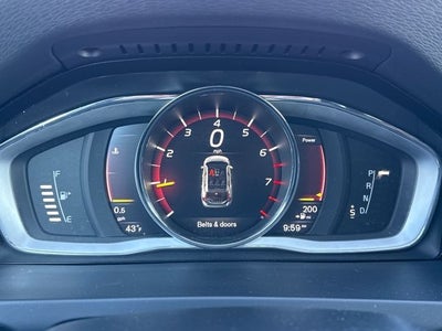 2018 Volvo V60 Cross Country T5