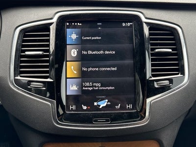 2022 Volvo XC90 T6 Momentum