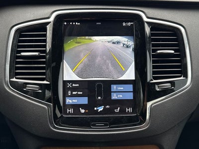 2022 Volvo XC90 T6 Momentum