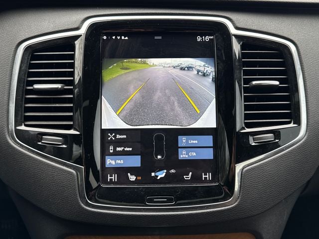 2022 Volvo XC90 T6 Momentum
