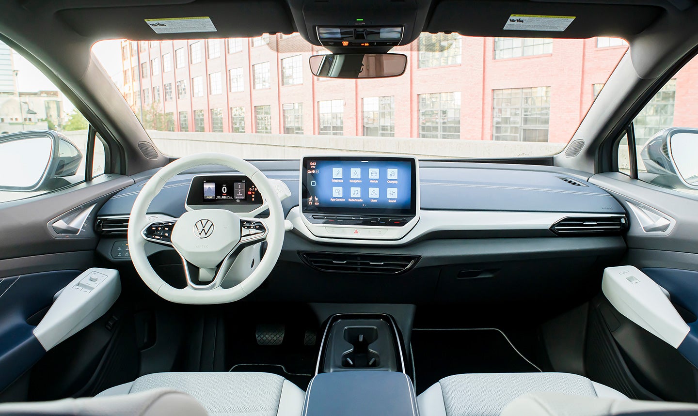 ID.4 AWD Pro S Plus shown in Cosmic interior.